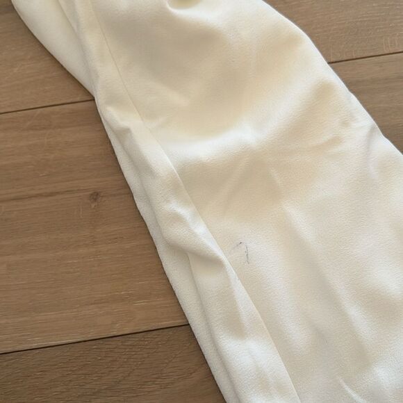 Julia Jordan
Knot Halter Neck Sleeveless Faux Wrap Tulip Hem Midi Dress IVORY - Picture 7 of 7